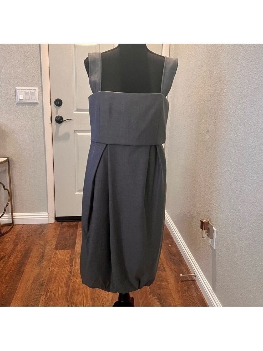 Max MARA gray bubble hem dress. Made in Italy. Size 10